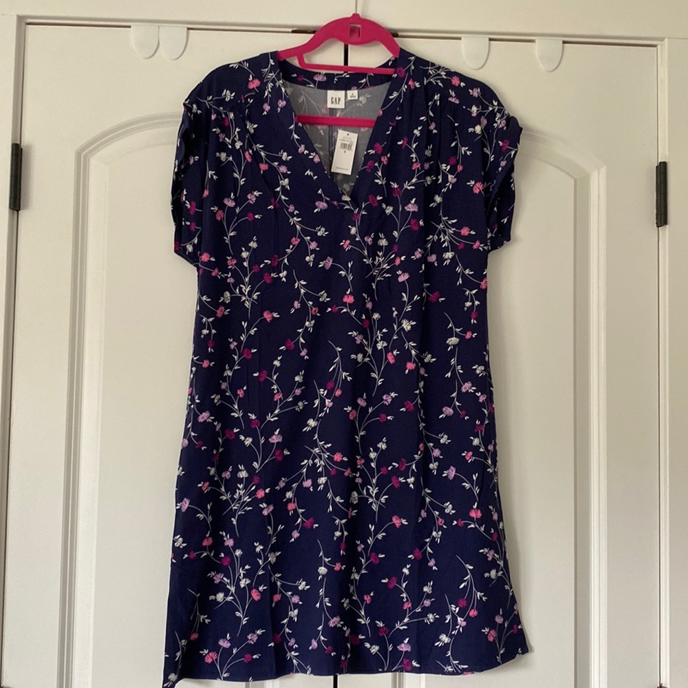 NWT 🤩 Navy Floral Capped Sleeve Summer Dress